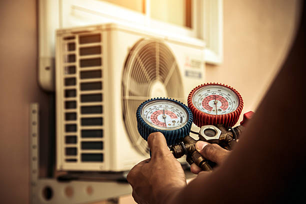 Professional Ac Installation technician working in Marietta, OK